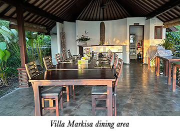 Villa Markisa dining area
