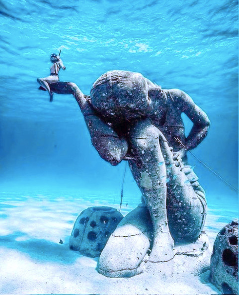 Ocean Atlas - Large underwater statue in Bahamas