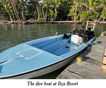 The dive boat at Itza Resort